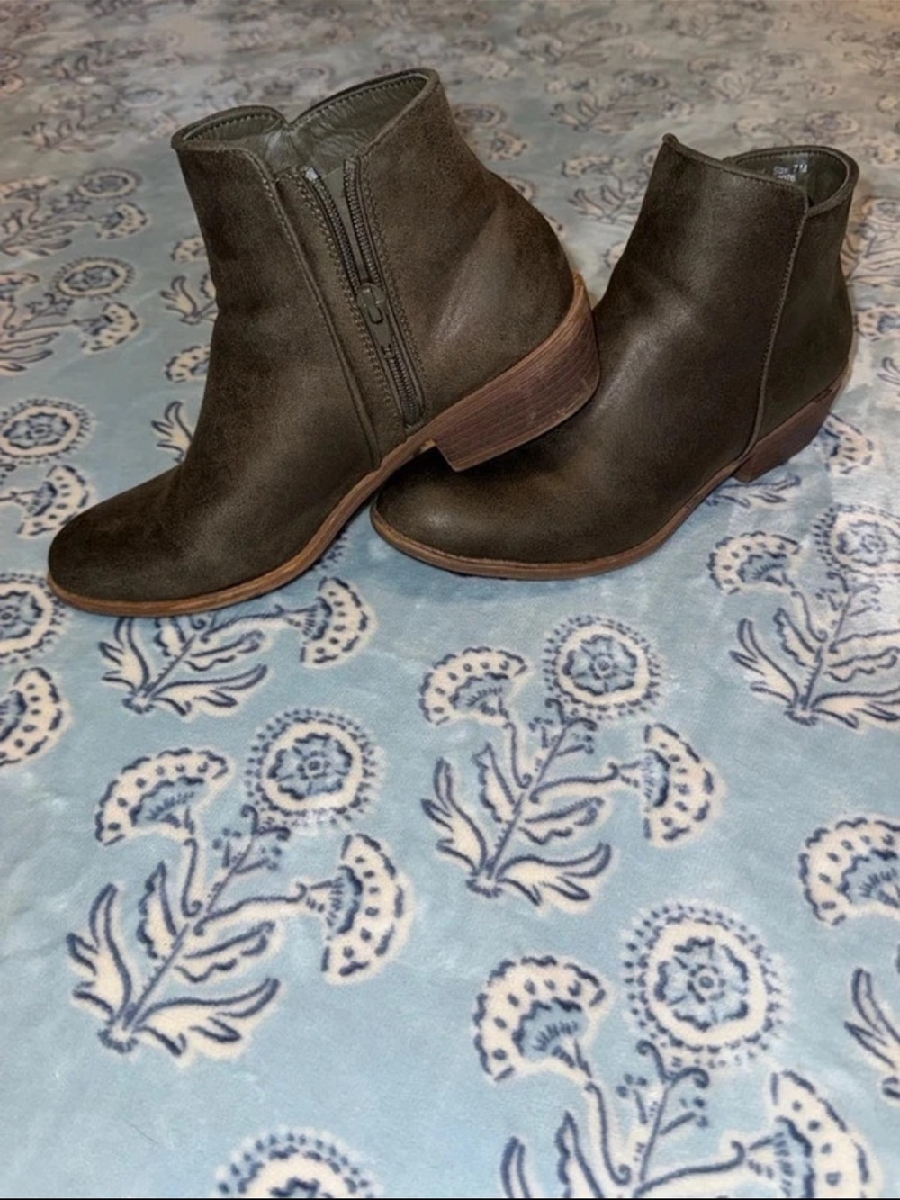 Hot Tomato Olive Green Ankle Booties with Side Zip